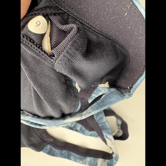Lululemon Sports Bra & Short Set Sz 6 And 4 Or Small - Picture 8 of 9